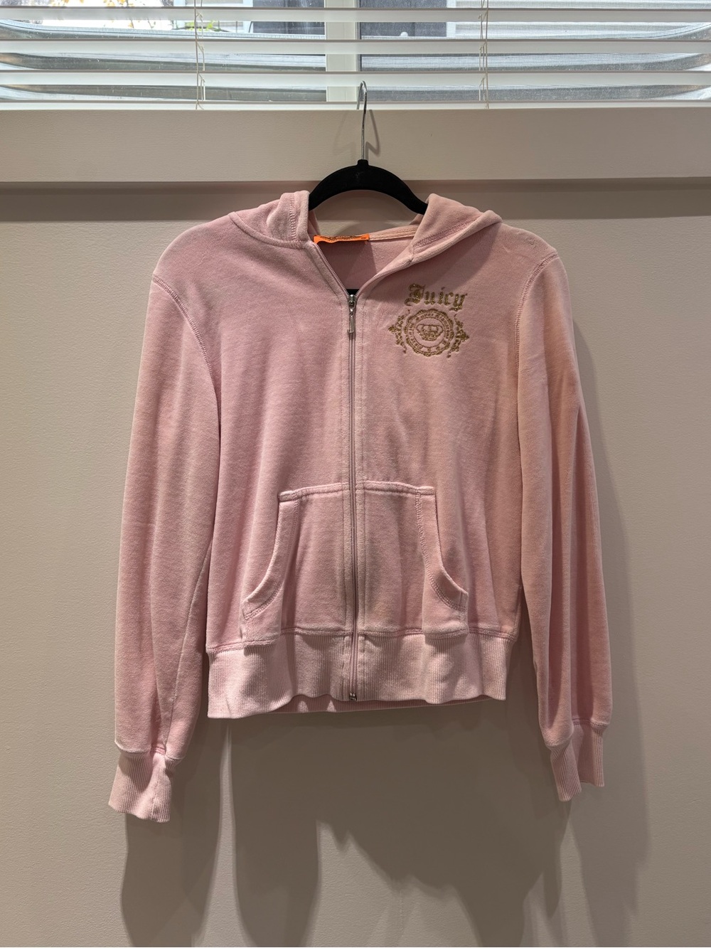 Vintage Juicy Couture Baby Pink Velour Zip-Up Hoodie – XS/S Fit